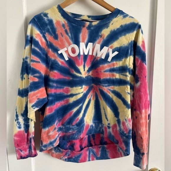 TOMMY Hilfiger Women's Tie Dye Logo Crewneck Sweatshirt Women’s Medium - Picture 1 of 5